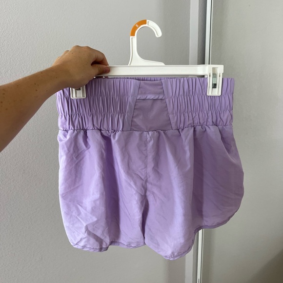 WORKOUT SHORTS - Picture 4 of 7